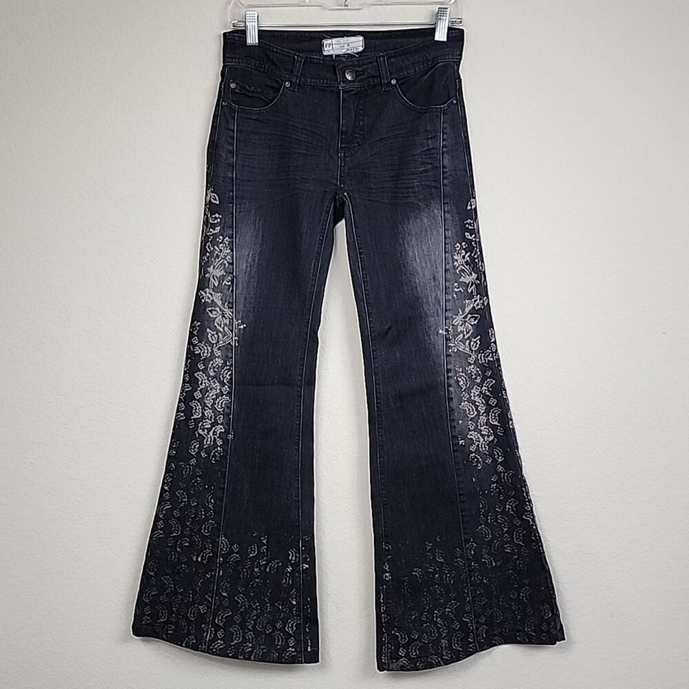 Free People Size 25 Black Flare Jeans Pants